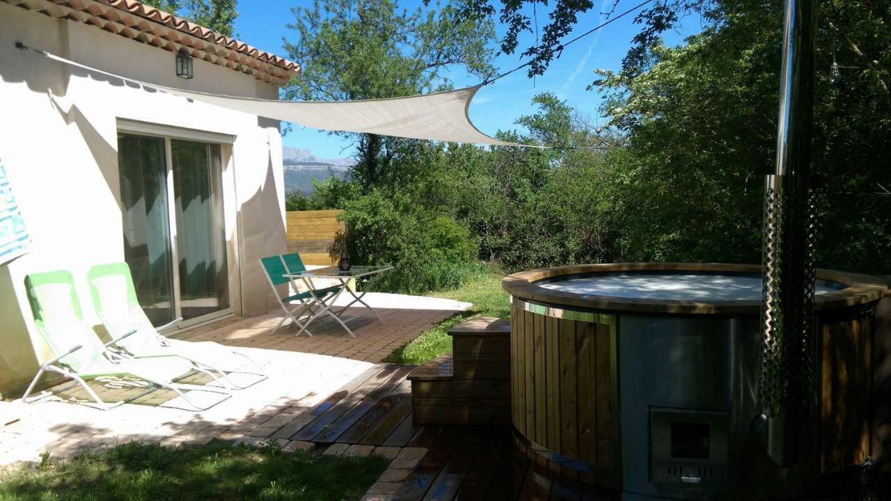 Spa Cabanon De Charme - Le Garagai Meyreuil Exterior photo